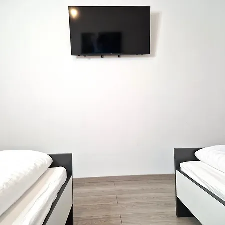 Meribu G31 Wohnung Fuer Monteure Und Arbeiter Essen Buitenkant foto